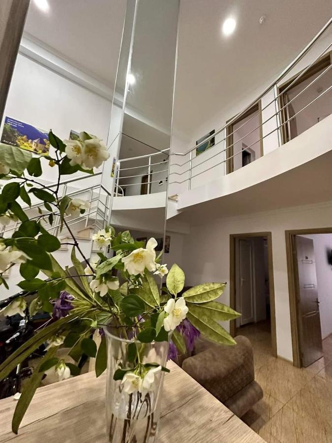 Femi Ji Hotel Батуми Екстериор снимка